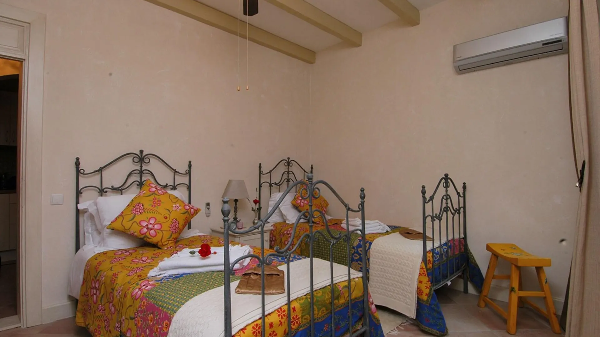 Gullu Konaklari Selcuk Turkey